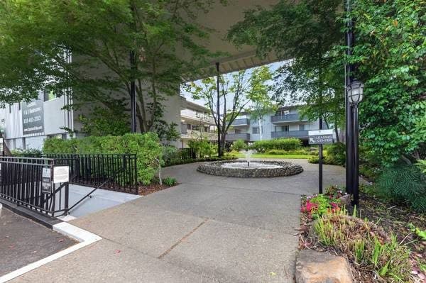3 Sparkling Pools, Fitness Center, Ceiling Fans 3