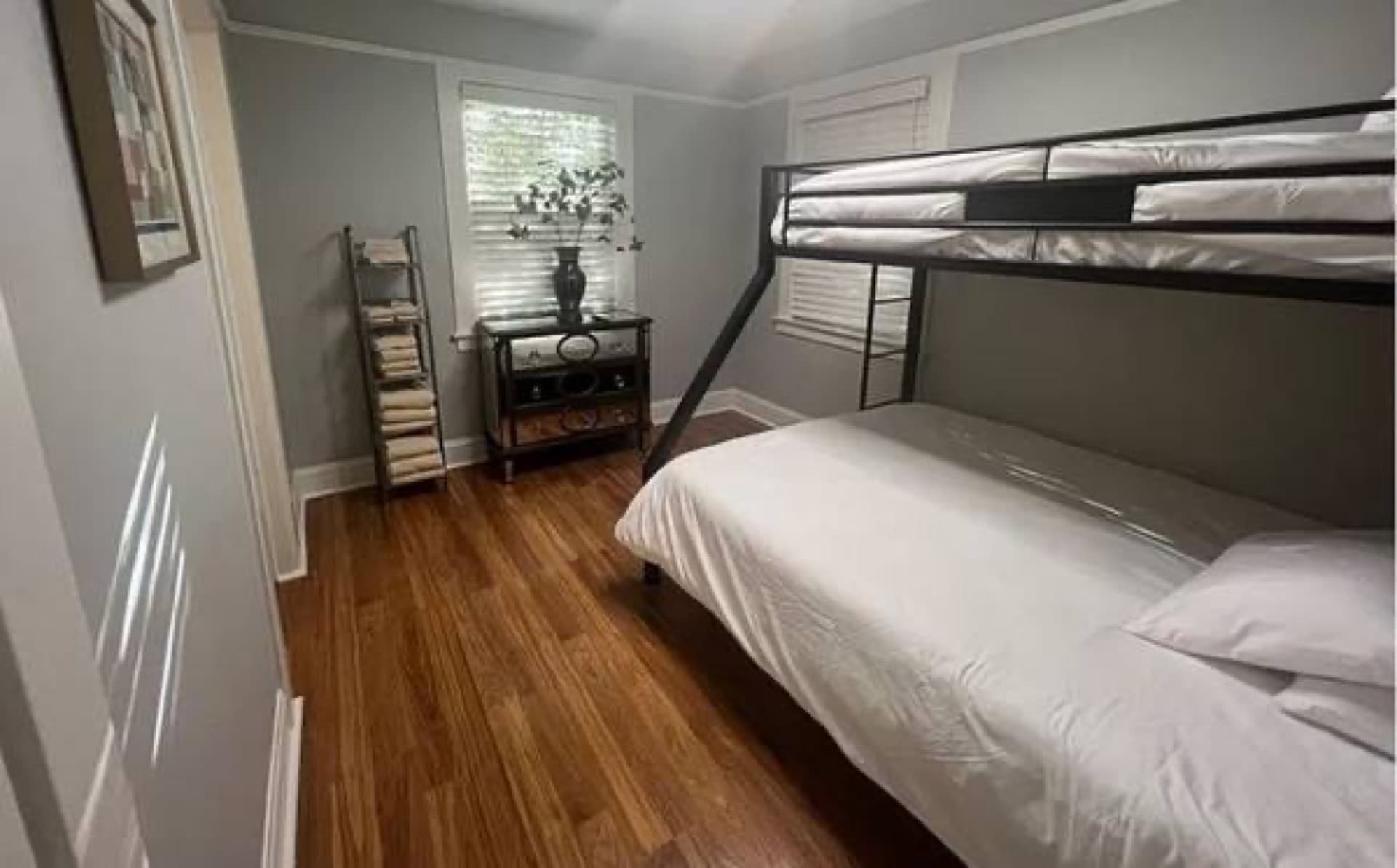 Perfect location for Stanford Professor or Grad student! 1