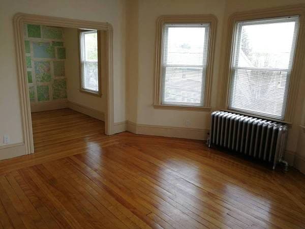 3 bdrms Apartment next to Tufts (3-min walk) 1