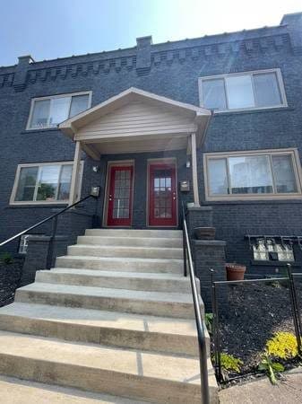 111 E 9th Ave 2
