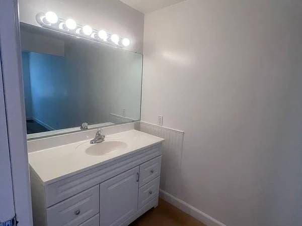 Renovated 2- bedroom 2 bathroom Apartment 3