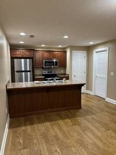 Modern 1 Bedroom Apartment 3