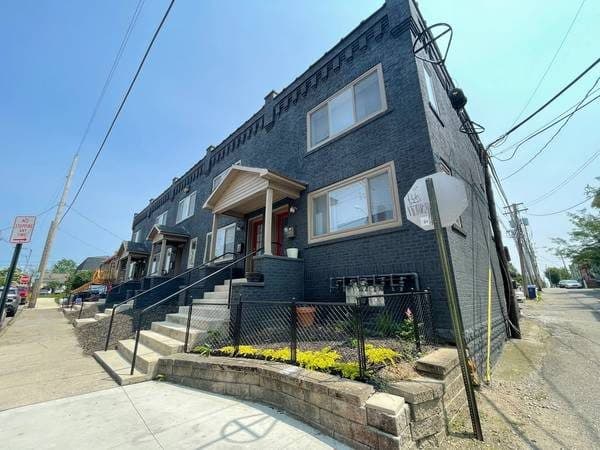 117 E 9th Ave 2