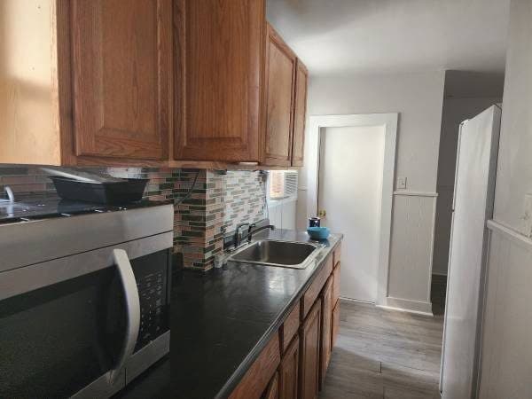 3 bedrooms 1 bathroom 3