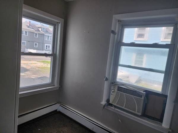 3 bedrooms 1 bathroom 1