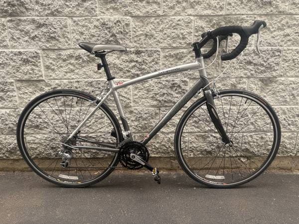 Specialized 27-speed lightweight road bike 54cm for 5'6" to 5'9" 1