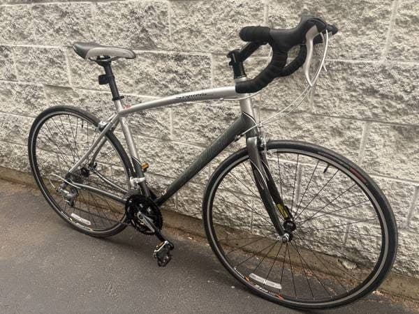 Specialized 27-speed lightweight road bike 54cm for 5'6" to 5'9" 2