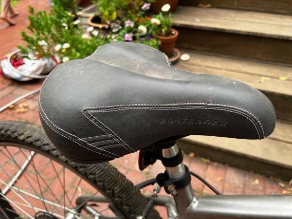 Trek Navigator 1.0 16.5 inch bicycle 2