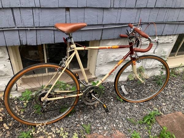Vintage 70s Huffy Santa Fe 10-Speed Women's Bike 2