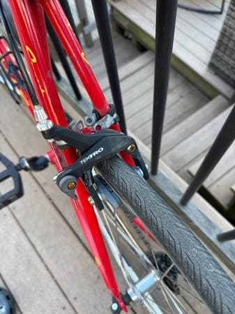 Red Specialized Sirrus for sale, 5'9" to 6'0" 2
