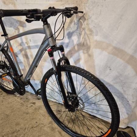 Hiland 700C Hybrid Bike 24-Speed Disc Brakes 2