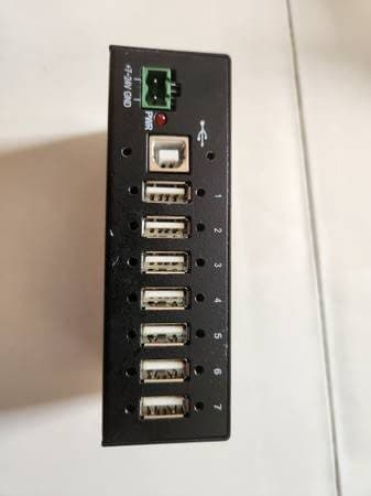 StarTech 7-Port Industrial USB 2.0 Hub - Mountable, Rugged Metal (ST7200USBM) - 3