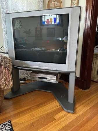 Sony Trinitron TV WEGA 36XBR450 1