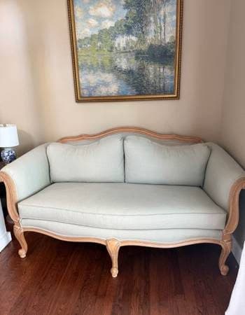 Beautiful Ethan Allen French Provincial Sofa - Excellent Condition! 3