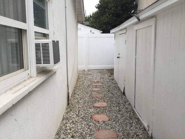 ADU $1900 Rent one Bedroom &one Bathroom House 3