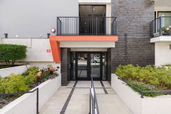 North Hollywood 2-Bedroom Fitness Center Rooftop Deck Leasing Specials 1