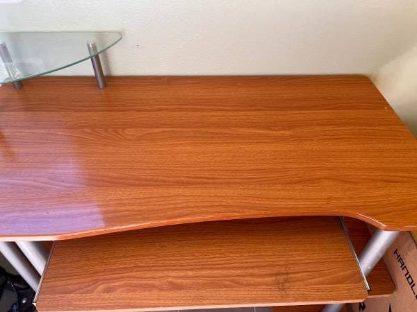 Desk - Great condition 2