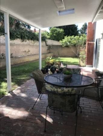 Large Unfurnished Room in a Beautiful South Torrance House 2