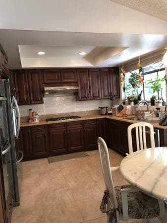Large Unfurnished Room in a Beautiful South Torrance House 3