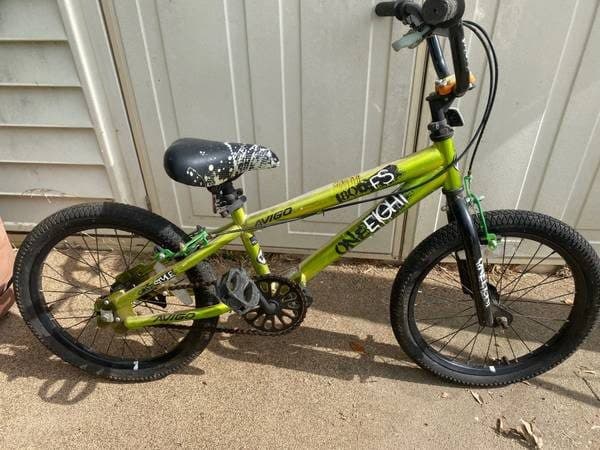Avigo one-eight(18") BMX type bike 1