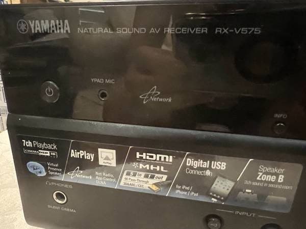 ** YAMAHA RX-V575 7.2 Channel A/V Receiver - Excellent! 3