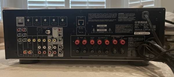 ** YAMAHA RX-V575 7.2 Channel A/V Receiver - Excellent! 2