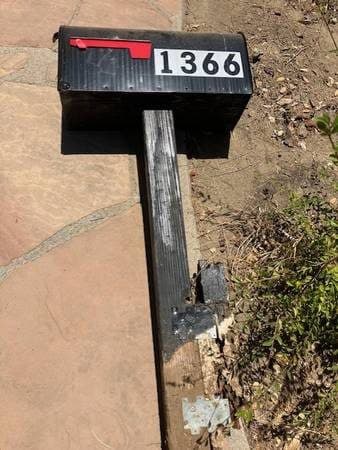 Free mailbox with wood post 1