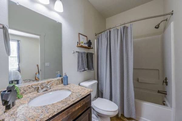 Lease takeover, room for rent 3