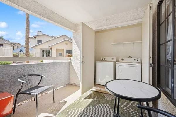 One month Free! Tempe's finest! 2 bed, 1 bath in a can't-miss location 3