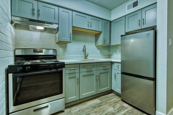 Unbeatable 2 BR/1 BA-Move-In Ready, Flexible Payments 1