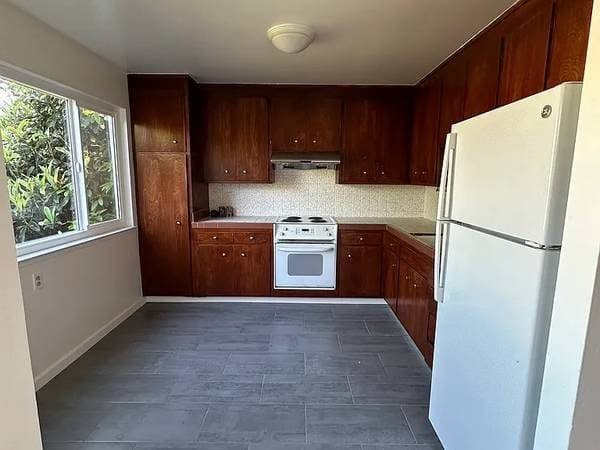 */*$1000 / 1br - SMALL COZY HOUSE - Cypress Park*/* 3