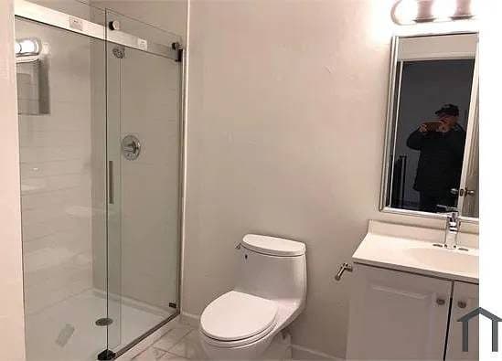 Apartment for 3 bed,2 bath 2