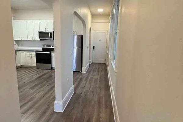 >> CONTEMPORARY DESIGN RESIDENCE // POLISHED FLOORS // PET FRIENDLY << 3