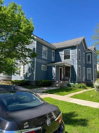 Available Aug. 1st- Charming one bdrm Apt. in Award Winning Historic H 2