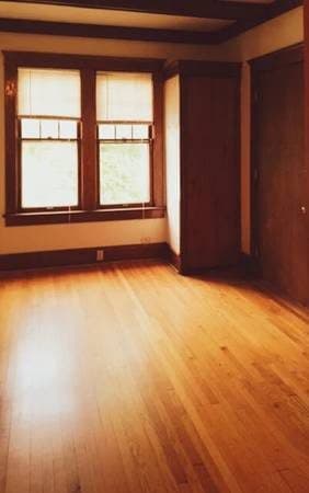 Available July 24th-1 Bedroom apartment in quiet older building in Ker 3