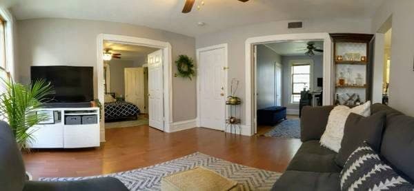 2 Beds 1 Bath - Updated Duplex 3