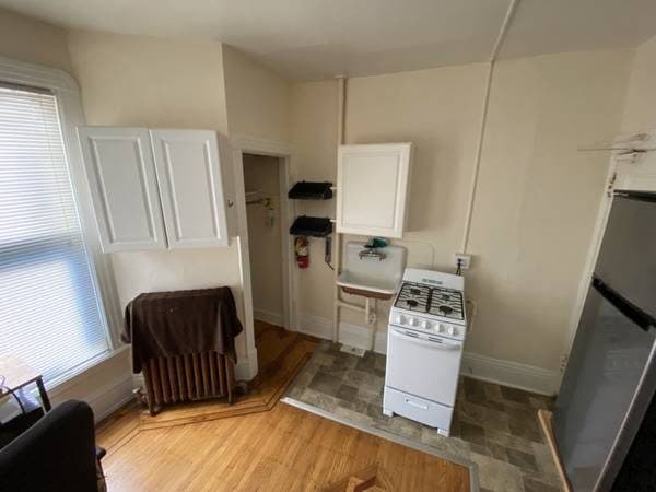 Private room for rent utilities included! 1