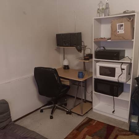 Room for rent in 2 bedroom Townhouse 2