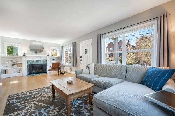 Trendy Green Lake View Retreat 2