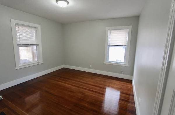 $890 Room in Dorchester for 9/1 1