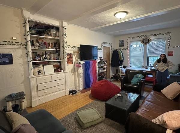 Looking for Roommate - September 1st 1