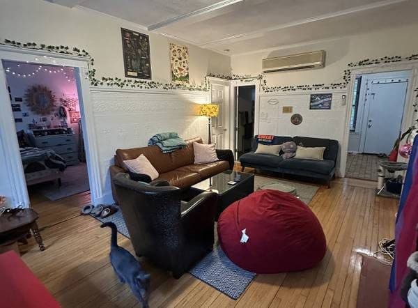 Looking for Roommate - September 1st 2