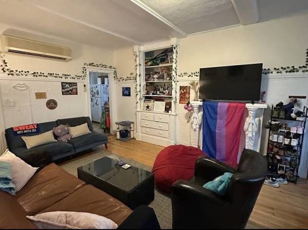 Looking for Roommate - September 1st 3