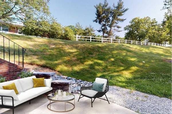 Pet-friendly, Swimming pool and sundeck*, Dog park 3