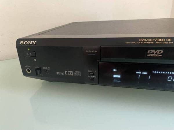 Sony DVD & CD Player Made in Japan DVP-S550D 2