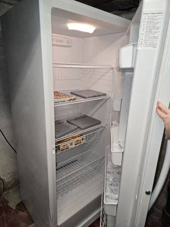 Stand alone Freezer 2