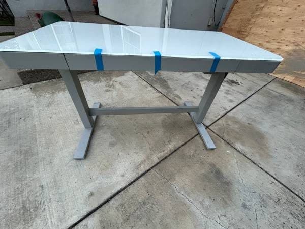 Tresanti Geller 47” Adjustable Height Desk 3