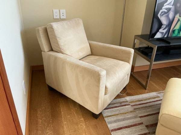 Free Armchair 1