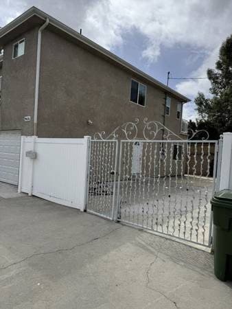 Northridge Room for Rent (near CSUN 1