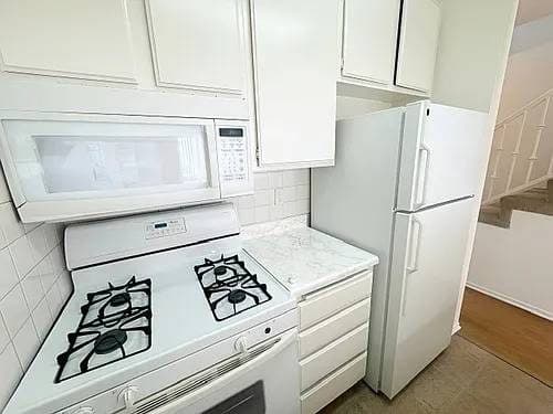 Cozy 1BR/1BA Apartment for Rent – Great Location 2